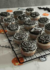 How to make Spider Web Cupcakes