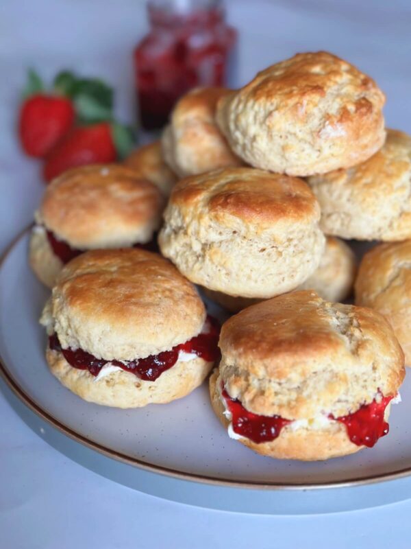 Quick and Easy Scones Recipe | Ready in 20 minutes