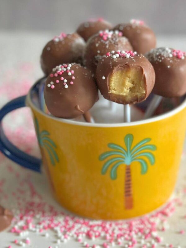 Pistachio Cake Pops